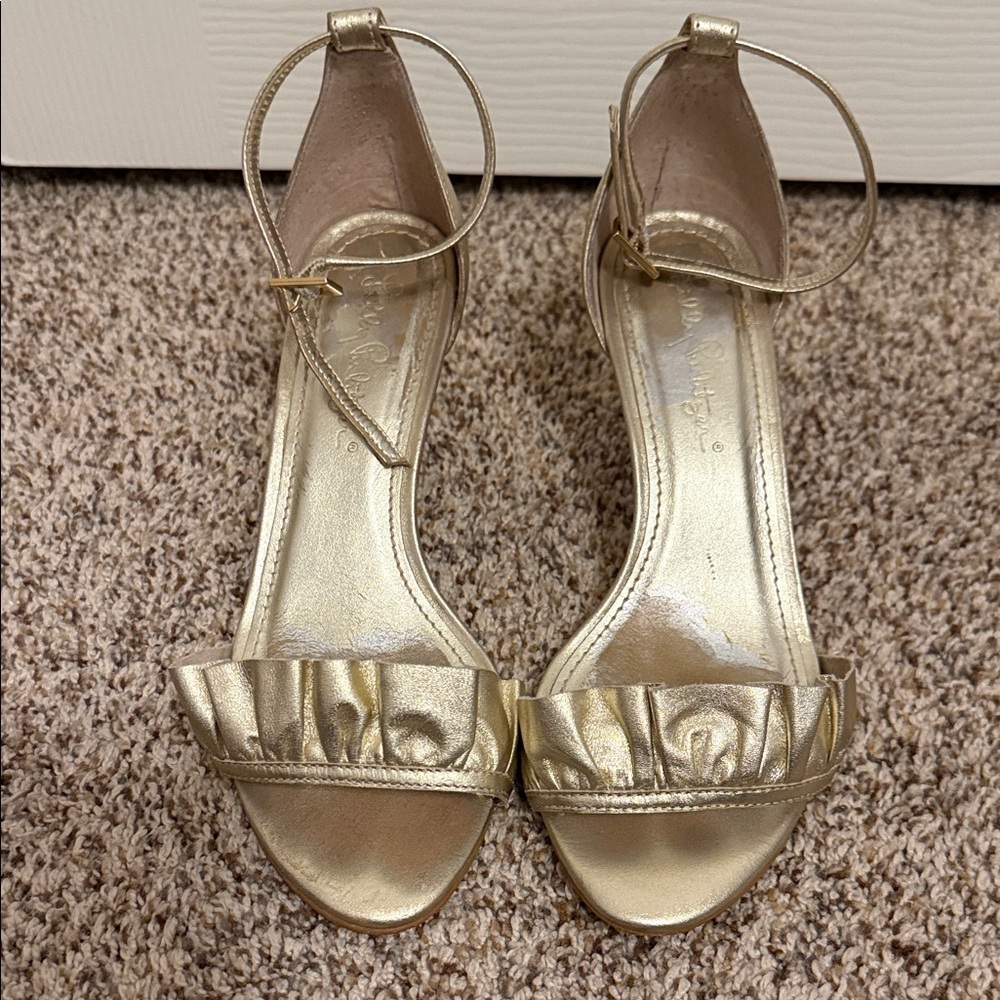 Lilly Pulitzer Women’s Elegant Gold Heels - Picture 2 of 10